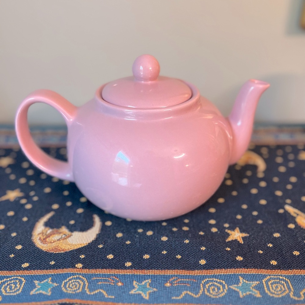Pink Stonewear Teapot 🫖